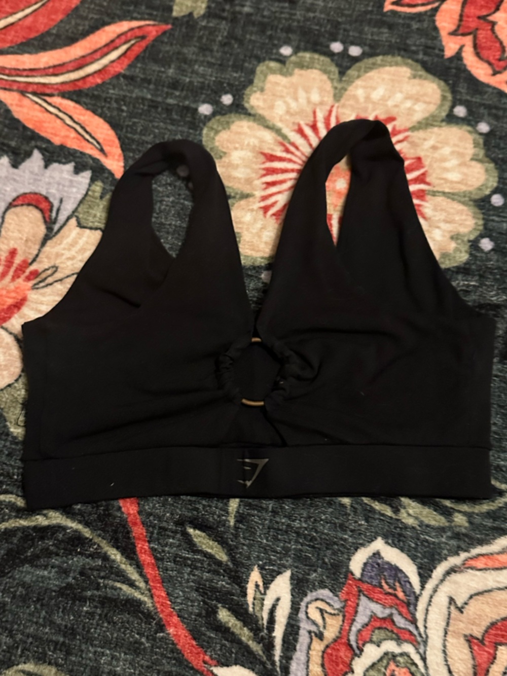 3/$25 🖤 Gymshark Sports Bra Keyhole Front Black No Pads